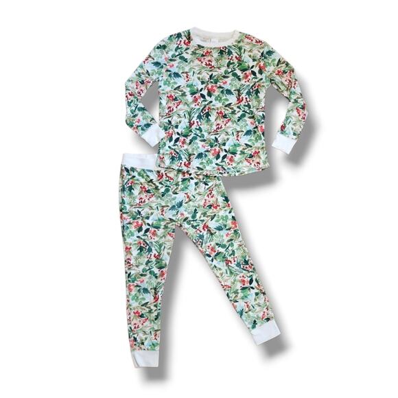 Stars Above Winter Holidays Print Thermal Pajamas Set - Picture 2 of 8